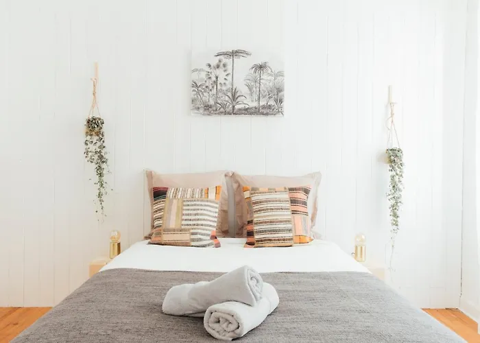 Coachella Vintage Chic In The Heart Of St Charles Biarritz