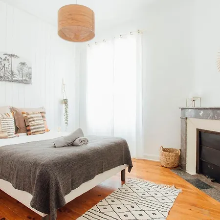 Coachella Vintage Chic In The Heart Of St Charles Biarritz Apartment Exterior photo